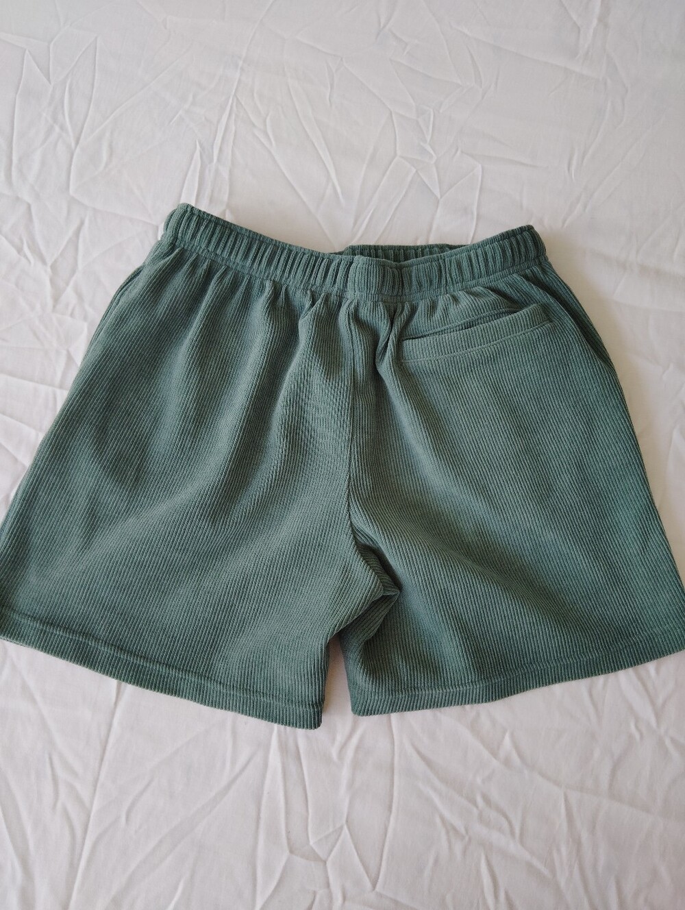 Negative Space Ribbed Drawstring Shorts - Green M - Picture 5 of 6